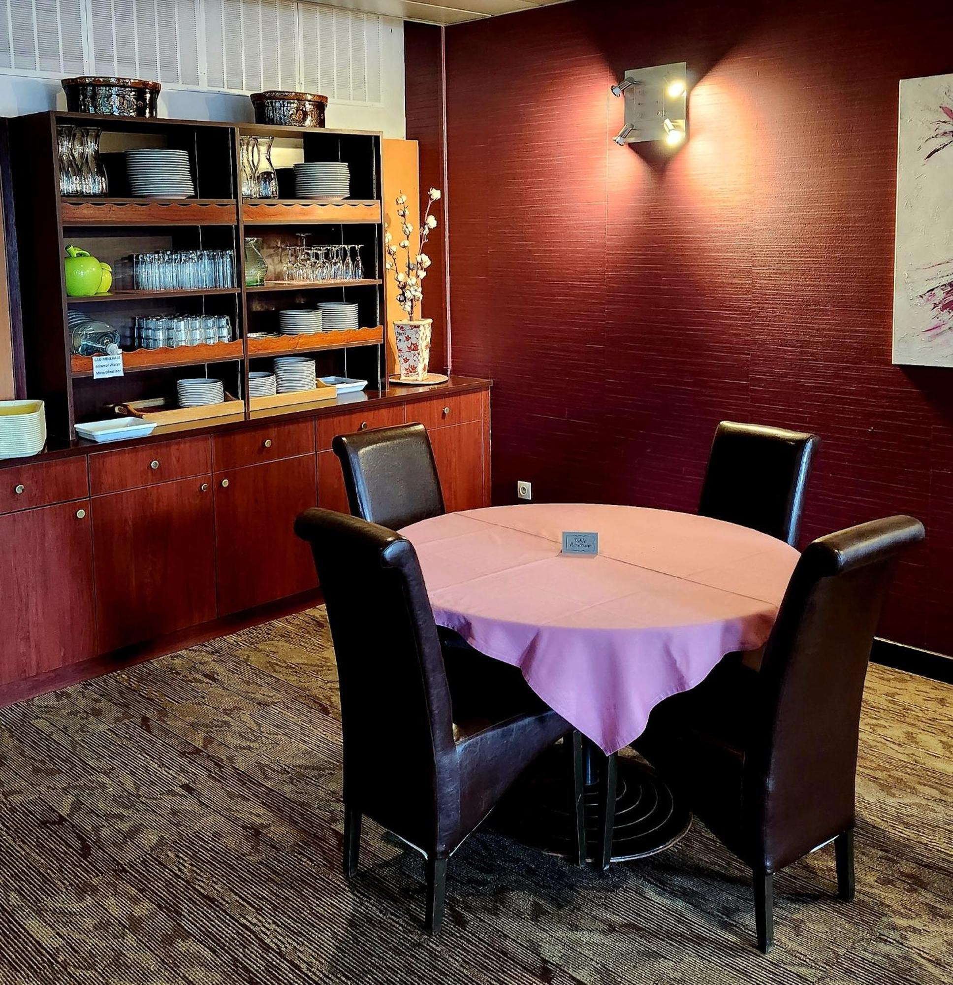 The Originals City, Hotel Le Forum, Strasbourg Nord 希尔蒂盖姆 外观 照片