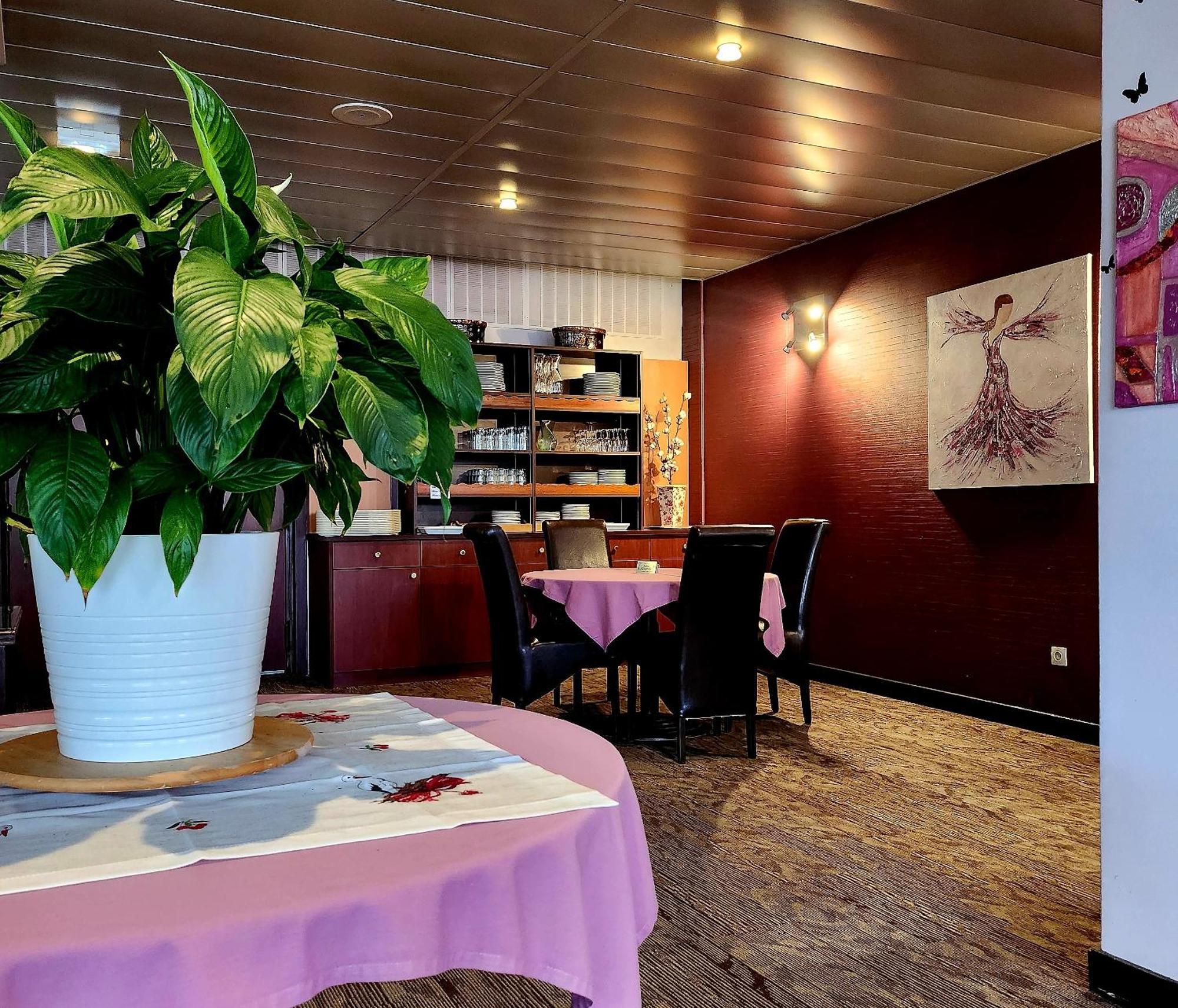 The Originals City, Hotel Le Forum, Strasbourg Nord 希尔蒂盖姆 外观 照片